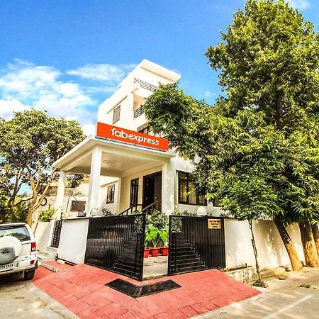 Fabexpress Tranquil Inn Gomti Nagar Lucknow Bagian luar foto